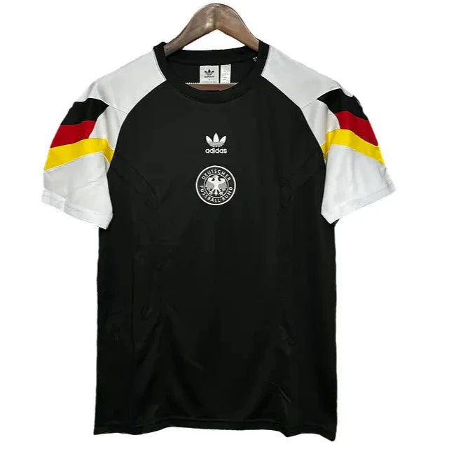 Camisa Alemanha Retrô - Pré-Jogo Edição Especial - Tamanho G (L)