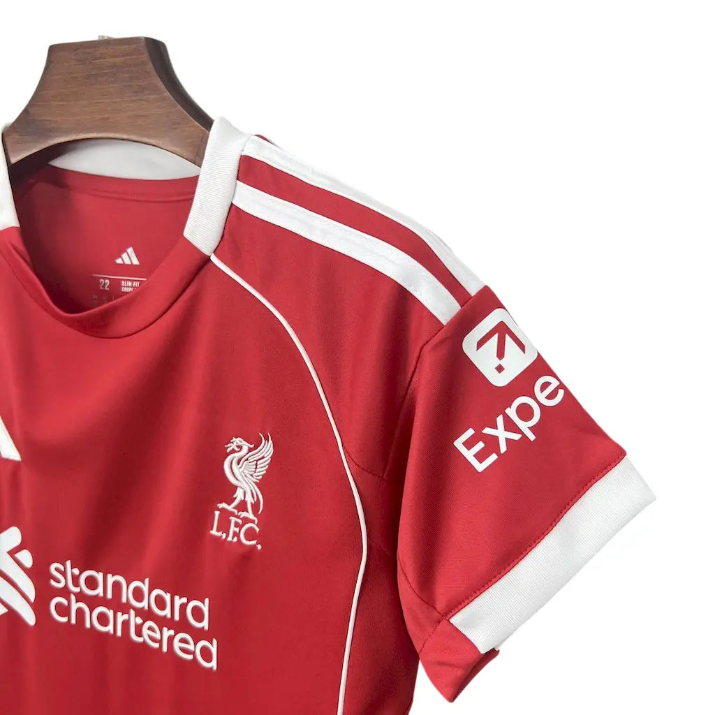 Conjunto Infantil Liverpool 2025/26 Home - Tamanho 28 (12-13 Anos)