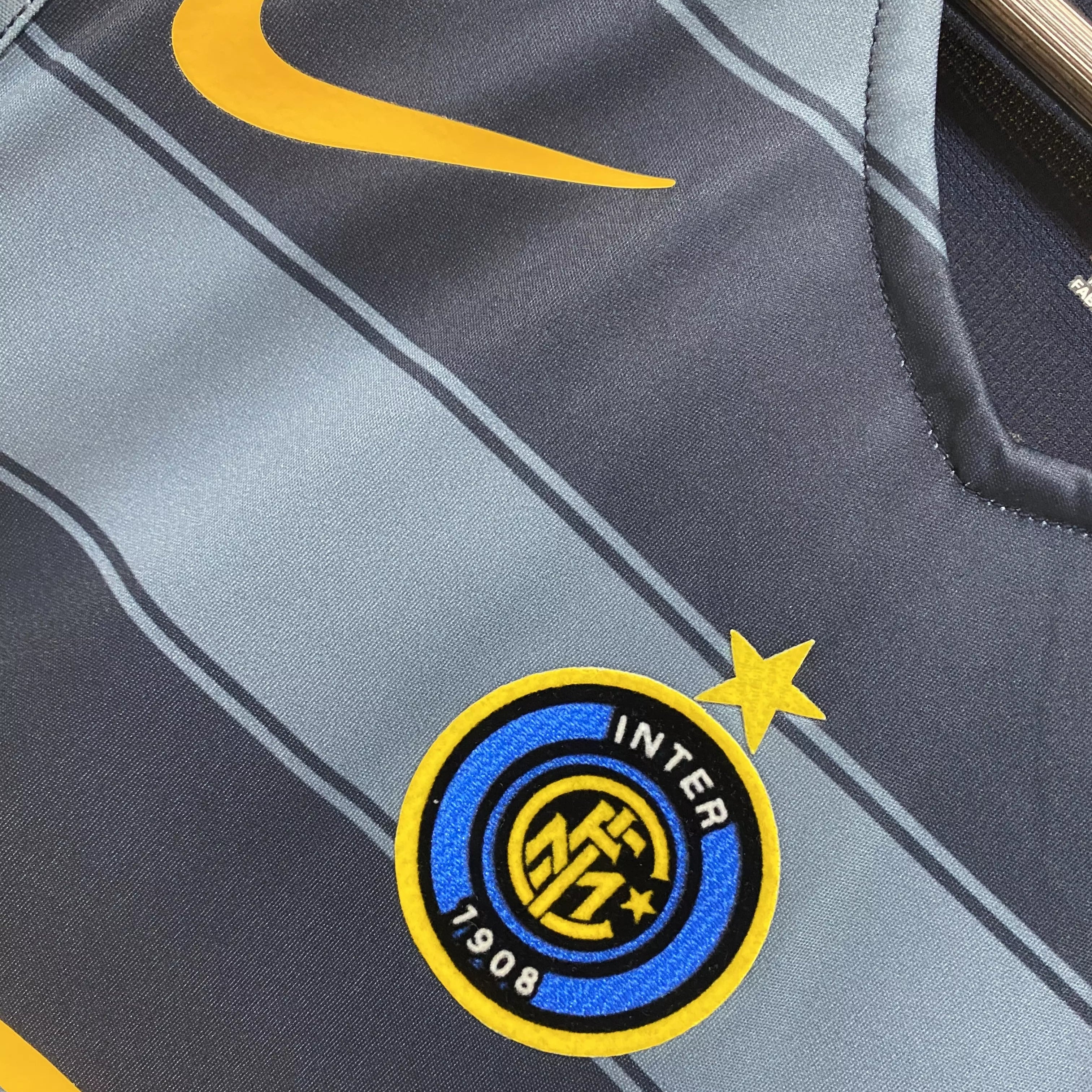 Camisa Inter de Milão 2004/05 Third - #4 ZANETTI - Tamanho XGG (2XL)